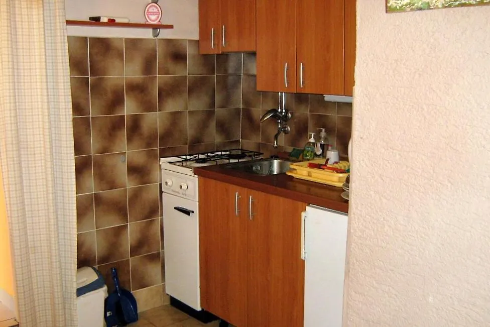 Apartments With Wifi Novi Vinodolski - 2382